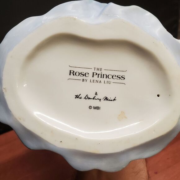 The Danbury Mint The Rose Princess by Lena Liu Porcelain Figurine - Picture 6 of 7